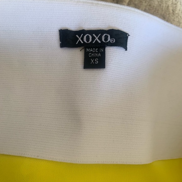 XOXO | NWT Ribbed Yellow Stretch Pencil Midi Wiggle Skirt Size Extra Small - Picture 4 of 4
